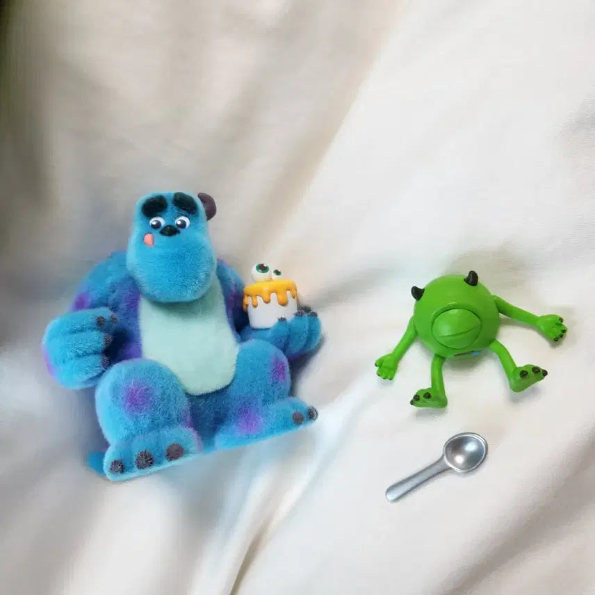 [BUNJANG] Monsters, Inc. Sulley &amp; Mike Random Figure Top Toy / 몬스터 주식회사 설리반 &amp; 마이크 랜덤 피규어 탑토이