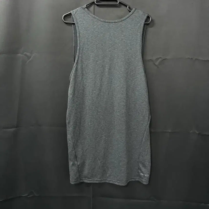 [BUNJANG] Nike Dri-FIT Sleeveless Top (Size S) / 나이키 새상품 드라이핏 나시