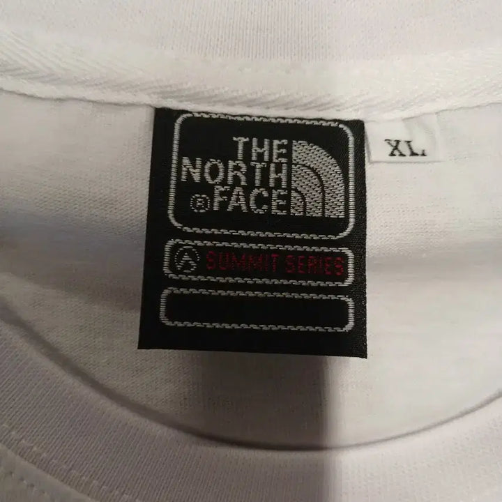 [BUNJANG] The North Face White Logo Short Sleeve T-Shirt Size 105 / 노스페이스 화이트 로고 반팔 티셔츠
