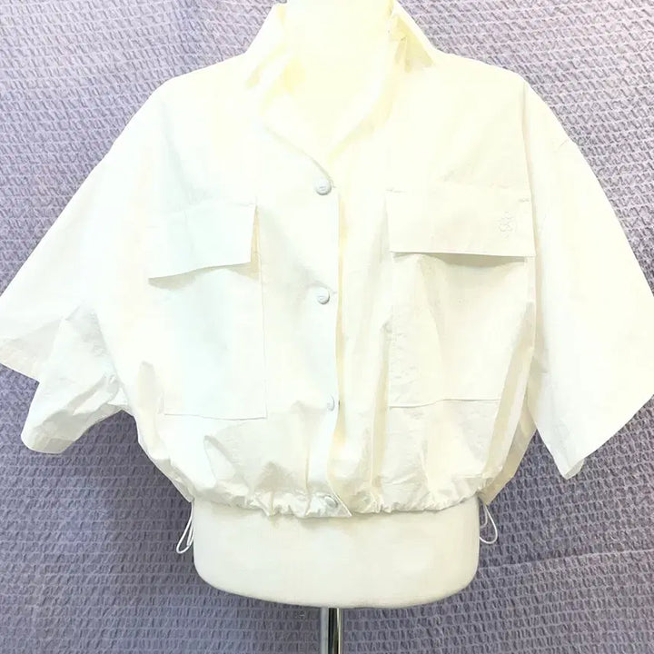 [BUNJANG] TIME (by Hanseum) White Cropped Short-Sleeve Blouse (New Condition) / 24년한섬 TIME 타임 크롭 셔츠 반팔 블라우스 화이트 새옷급