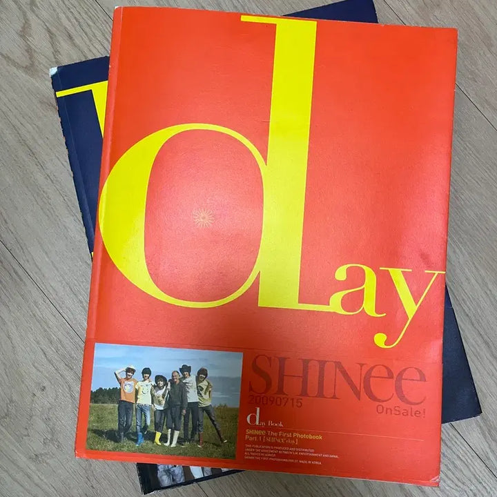 [BUNJANG] SHINee Day &amp; Night Photobook (First Edition) / 샤이니 화보집 day night 데이 나이트