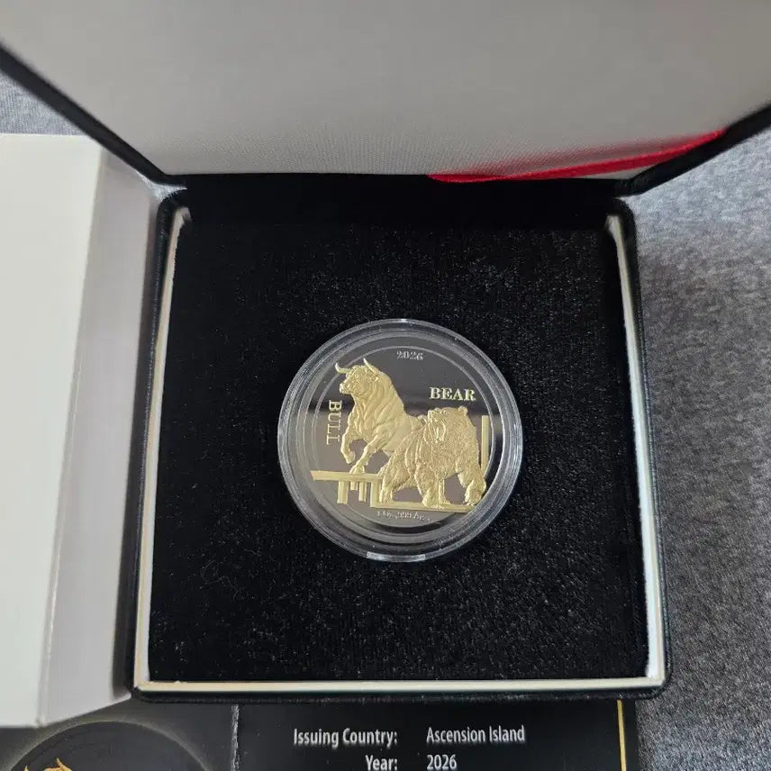 [BUNJANG] 2026 Bull and Bear Golden Edition Commemorative Silver Coin / 2026년 황소와 곰 골든에디션 기념은화
