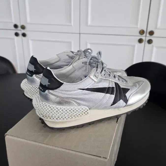 [BUNJANG] Golden Goose Marathon Silver Sneakers Size 265 / 골든구스 마라톤 실버 스니커즈 265