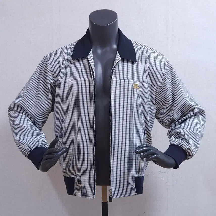 [BUNJANG] Burberry Check Pattern Jacket Gold Logo Jumper / 버버리 체크 패턴 자켓 금장 로고 점퍼 100