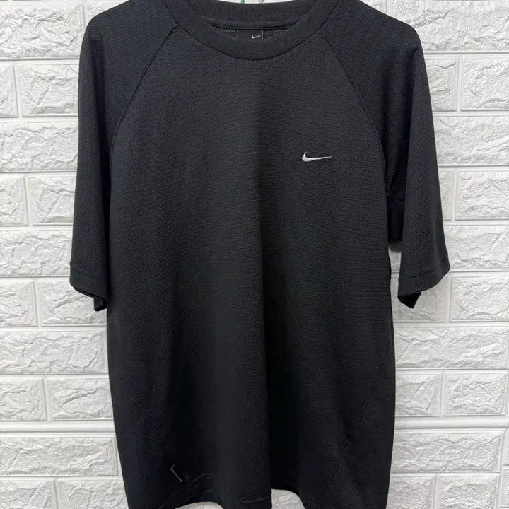 [BUNJANG] Nike Black T-Shirt / 나이키 반팔 블랙