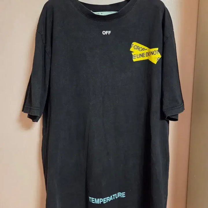 [BUNJANG] Off-White Black Short Sleeve T-Shirt / 오프화이트 블랙 반팔 티셔츠