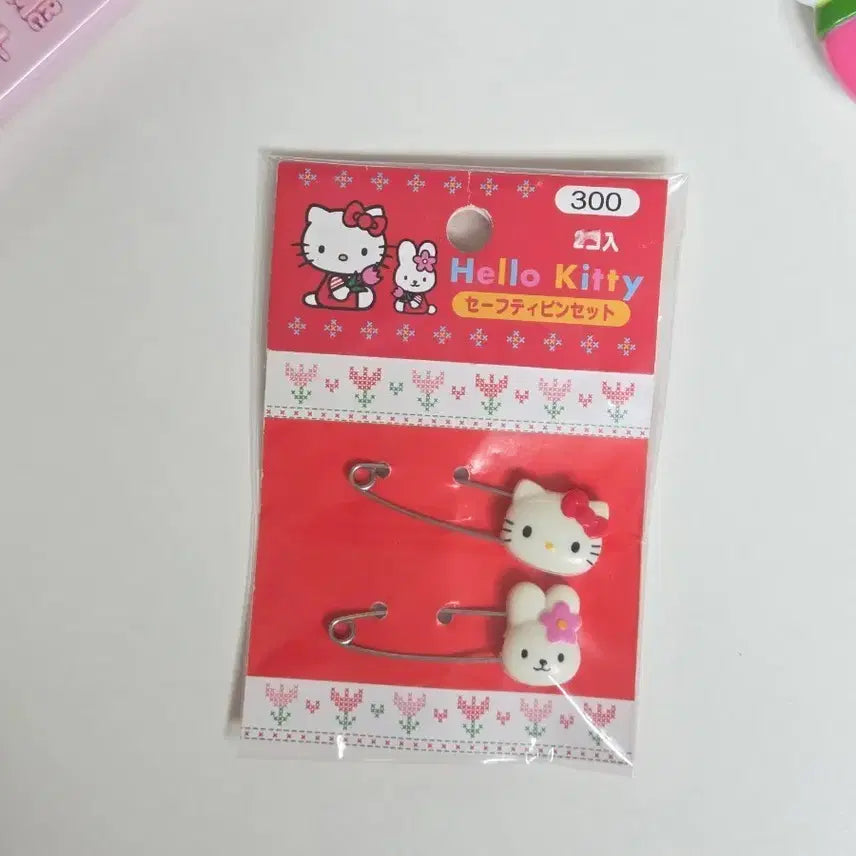 [BUNJANG] Vintage Kitty Cash Safety Pin Set / 고전키티 캐시 옷핀 안전핀 세트