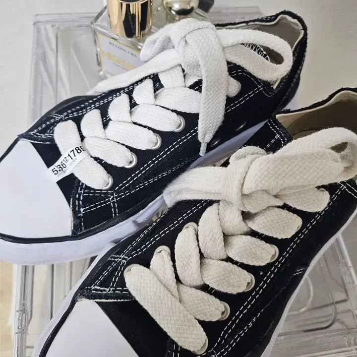 [BUNJANG] Maison Mihara Yasuhiro Peterson Black Sneakers / 메종 미하라 야스히로 피터슨 블랙 42