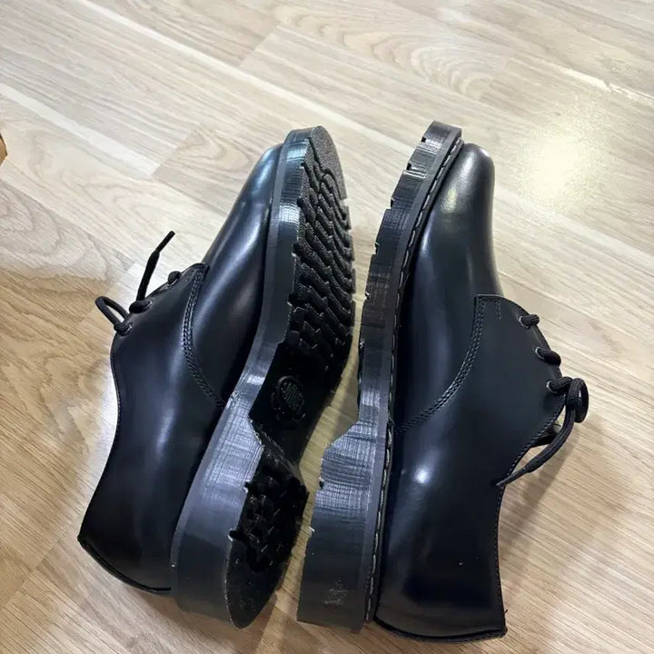 [BUNJANG] Solovair 3 Eye Gibson Black Shoes / 솔로베어 3아이 깁슨 블랙 슈즈