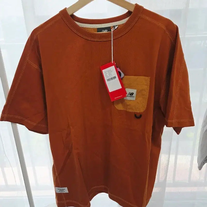 [SOLD OUT] 뉴발란스 포켓 반팔티 M(95) 새상품