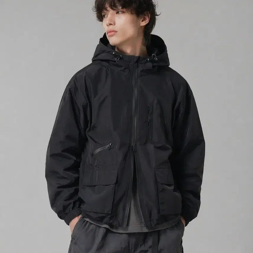 [BUNJANG] Dimitri Black 2-Way Authentic Hood Windbreaker Jacket / 디미트리블랙 2WAY 바람막이