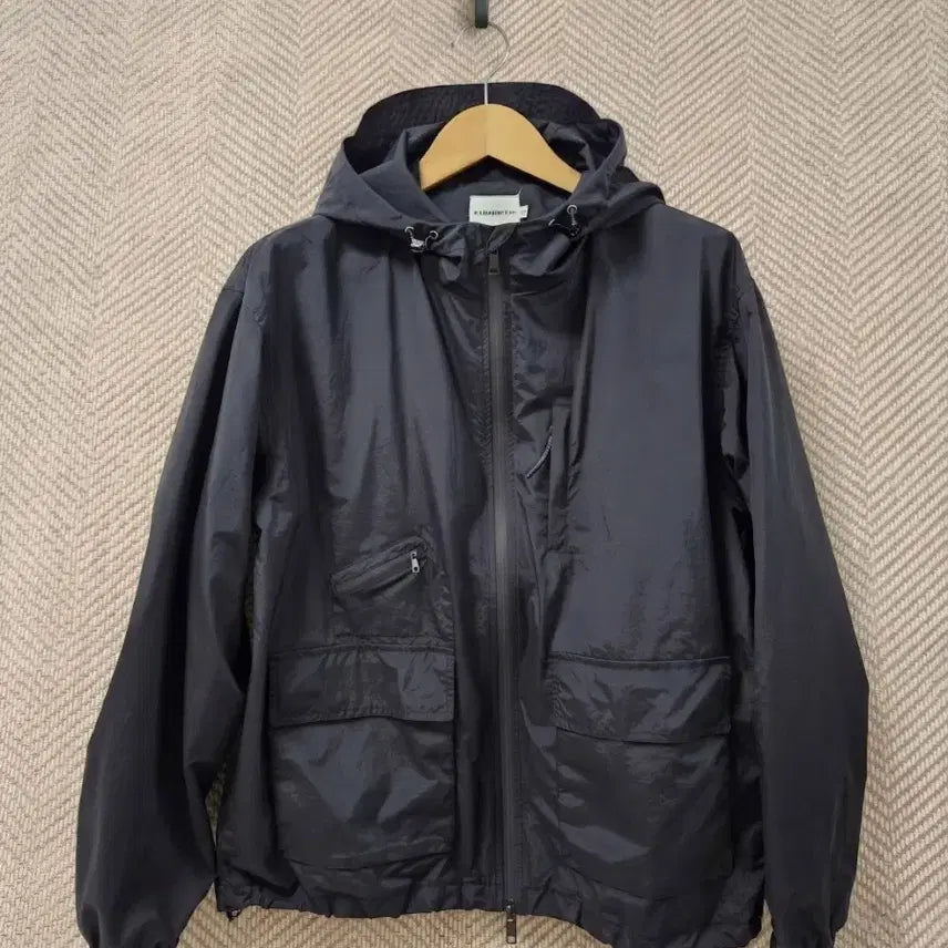 [BUNJANG] Dimitri Black 2-Way Authentic Hood Windbreaker Jacket / 디미트리블랙 2WAY 바람막이