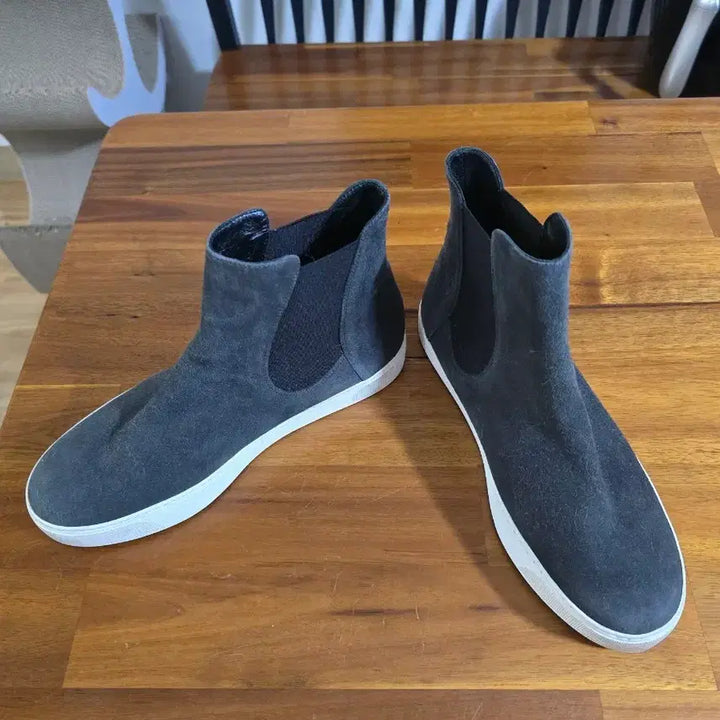 [BUNJANG] Stuart Weitzman Suede Chelsea Boots / 스튜어트와이츠먼 스웨이드 첼시부츠