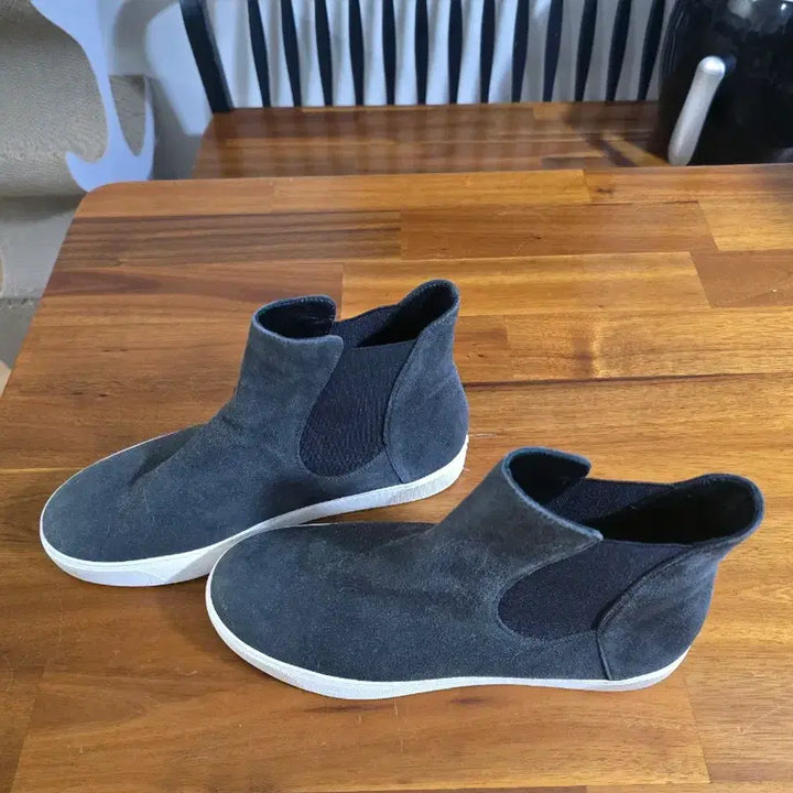 [BUNJANG] Stuart Weitzman Suede Chelsea Boots / 스튜어트와이츠먼 스웨이드 첼시부츠