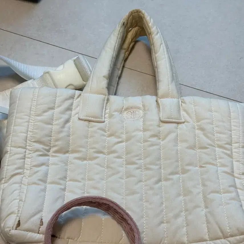 [BUNJANG] Sienne Padded Bag, Adidas Hip Pack, Old Navy Suede Bag, Pureda Shoulder Bag Bundle / 시엔느 패딩백, 아디다스 힙색, 올드네이비 스웨이드백, 퓨어다 숄더백 가