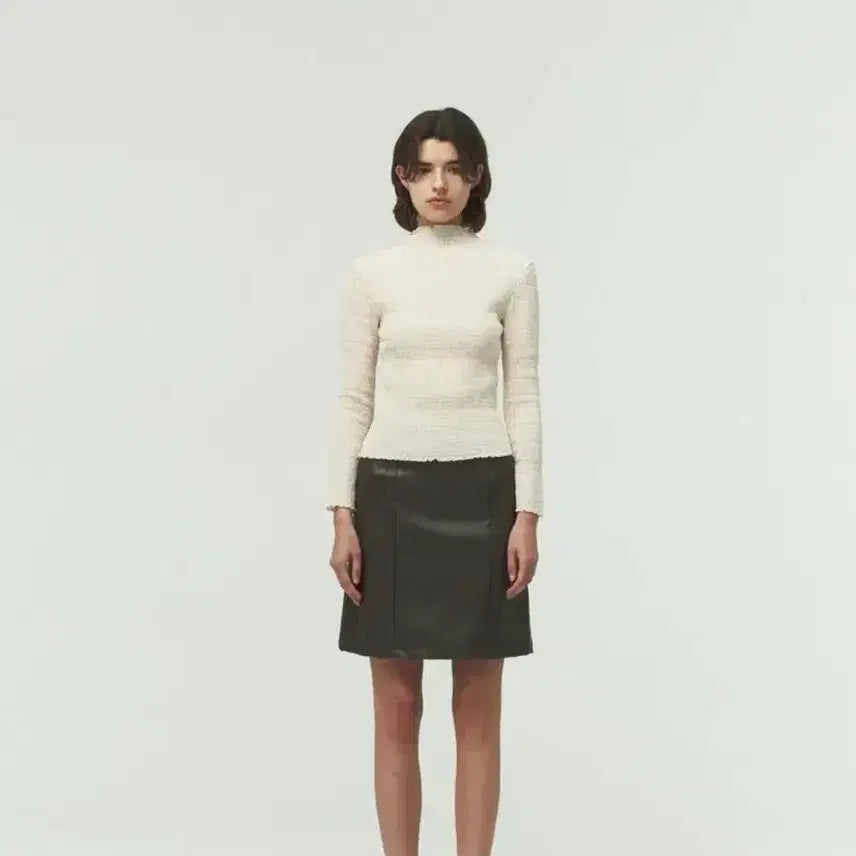 [BUNJANG] Lea Smocked Frill Top Blouse / Lea 르에 스모크 프릴탑 블라우스