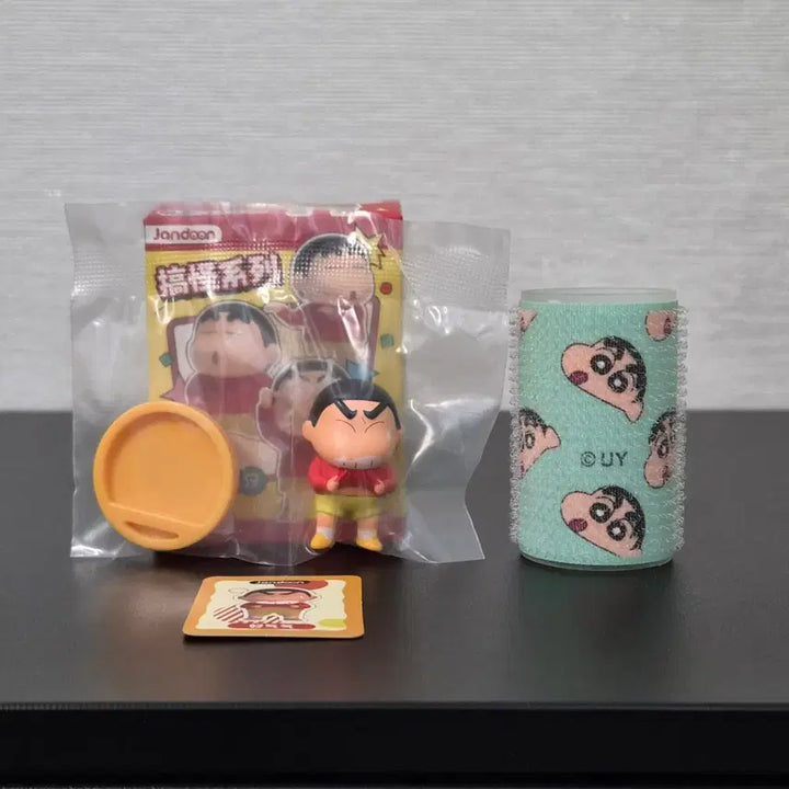 [BUNJANG] Jandoon Crayon Shin-chan Mini Figure (Sealed) / [Jandoon/미개봉] 4.6cm 짱구 미니 엉뚱발랄 피규어 삐졌어!!