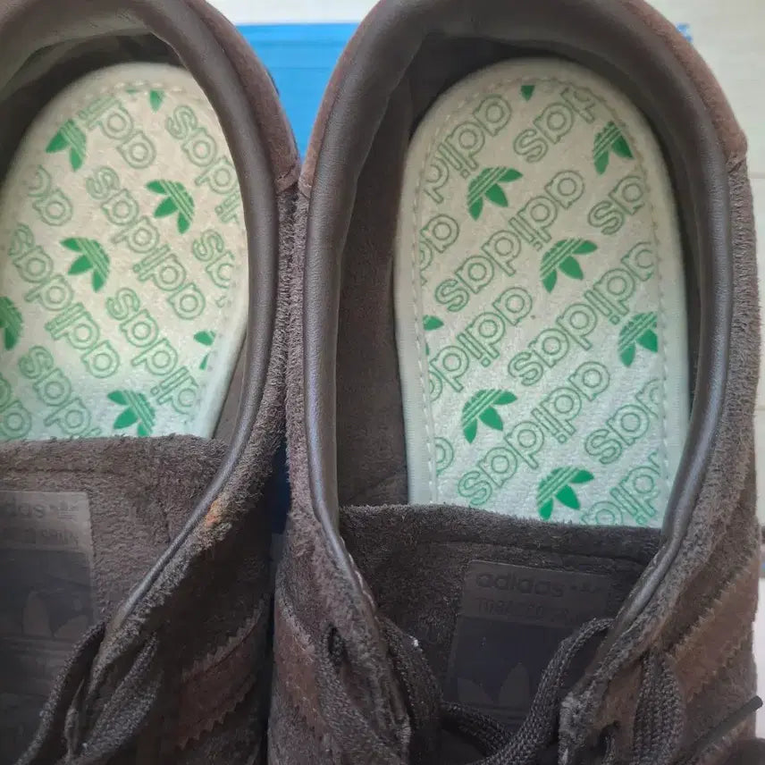 [BUNJANG] Adidas Tobacco Gruen Dark Brown / 아디다스 토바코 그루엔 다크브라운 275