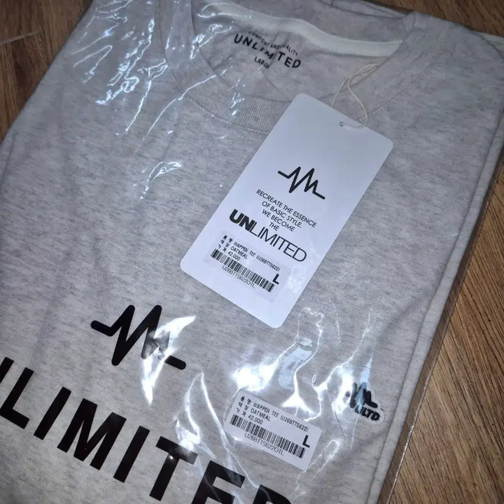 [BUNJANG] Unlimit Short-Sleeve T-Shirt / (새상품)언리미트 반소매 티셔츠 [정가 42,000원]