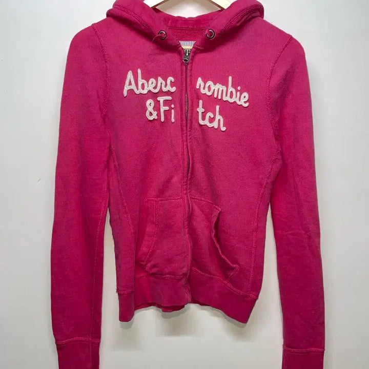 [BUNJANG] Abercrombie &amp; Fitch Pink Zip-Up Hoodie / 아베크롬비 핑크색 후드집업