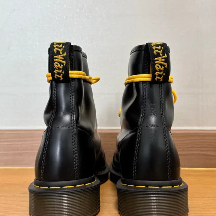 [BUNJANG] Dr. Martens 1460 Smooth Leather 8-Eye Boots UK 8 / 닥터마틴 1460 스무스 8홀 270 UK8
