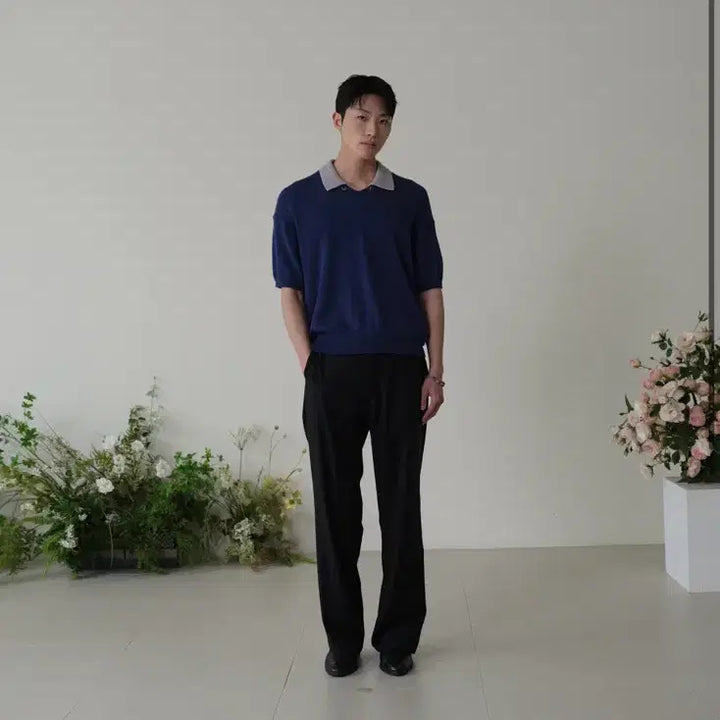 [BUNJANG] Waviness Toggled Petal Collar V-Neck Half Knit Blue Grey / 웨이비니스 토글드 페탈 카라 브이넥 하프 니트 블루 그레이 2size