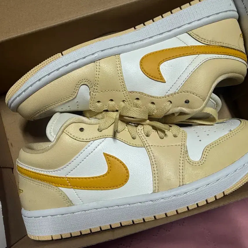 [BUNJANG] Nike Air Jordan 1 Low (DC0774-170) New / 나이키 에어조던1 로우 230 //DC0774-170 새재품