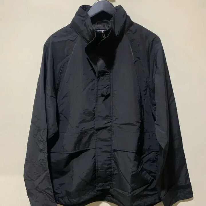 [BUNJANG] Unisex Hooded Windbreaker Jacket Black / 새상품 남녀공용 바람막이 윈드브레이커 블랙 야상자켓