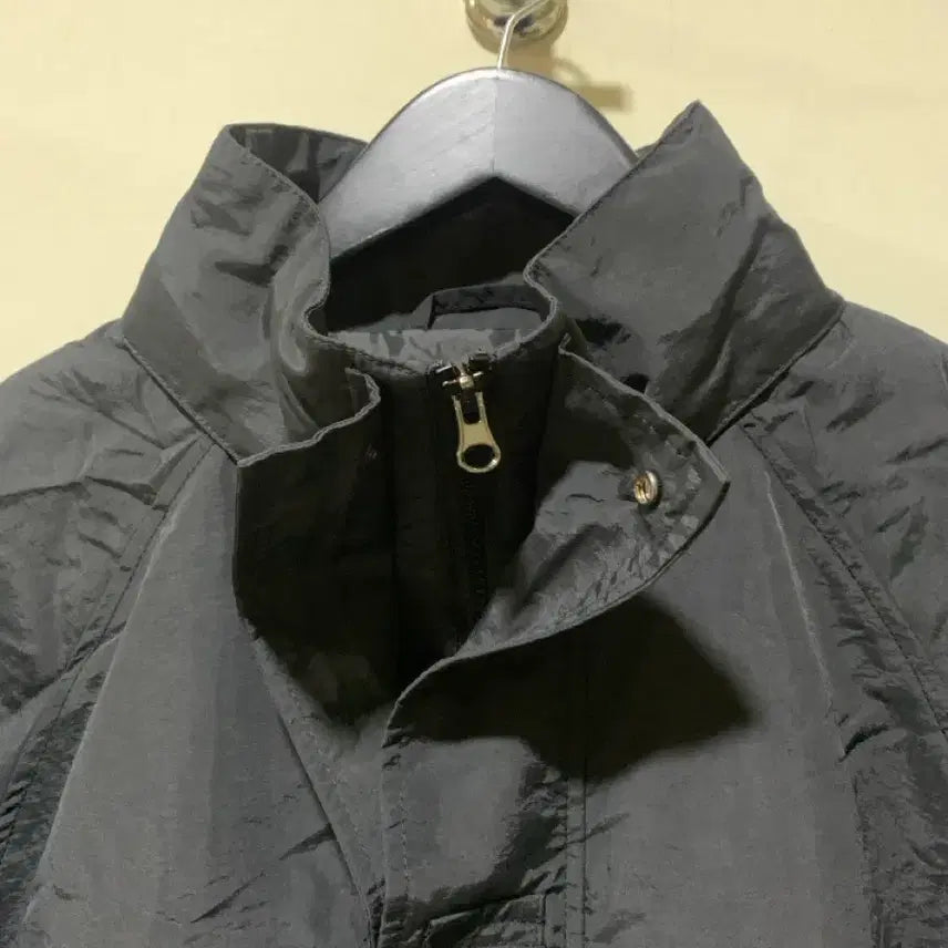 [BUNJANG] Unisex Hooded Windbreaker Jacket Black / 새상품 남녀공용 바람막이 윈드브레이커 블랙 야상자켓