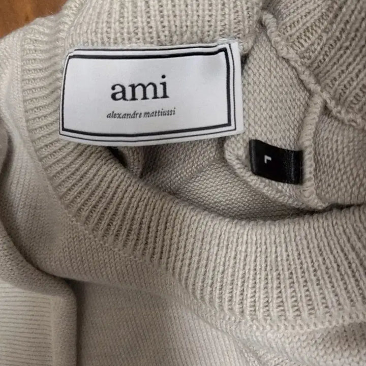 [BUNJANG] AMI Big Heart Logo Knit L / 아미 빅하트 로고 니트 L