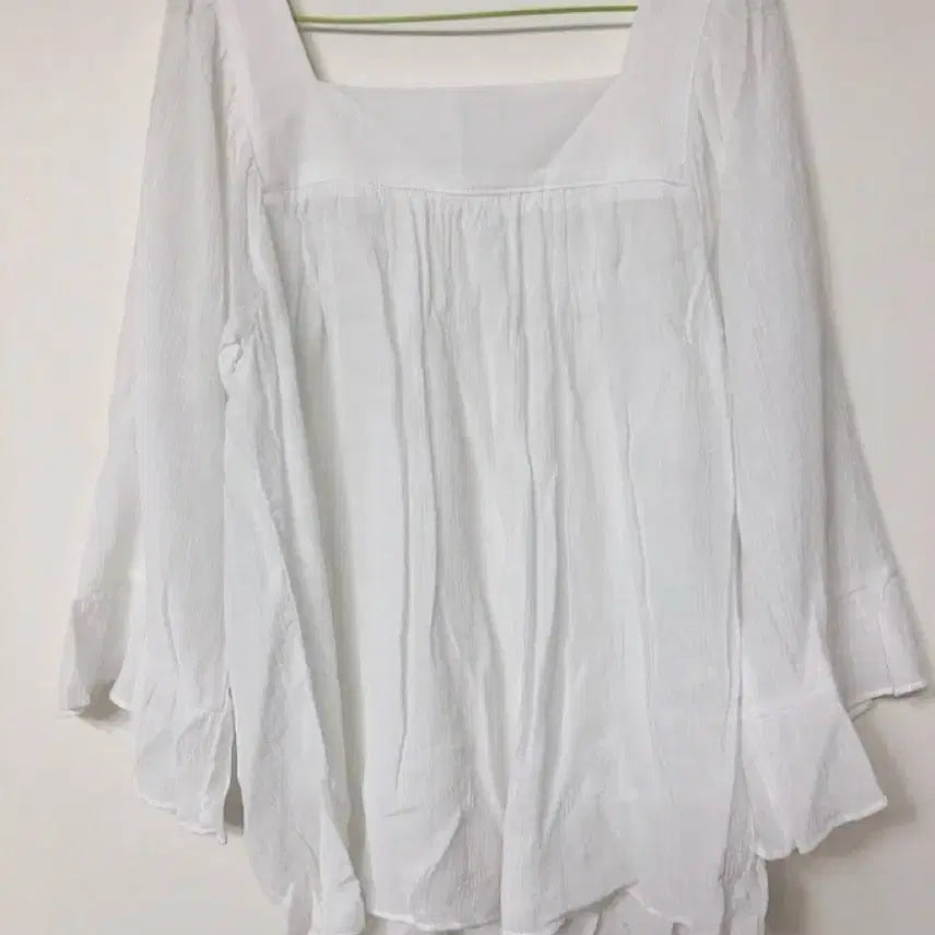 [BUNJANG] White Blouse / 화이트 블라우스