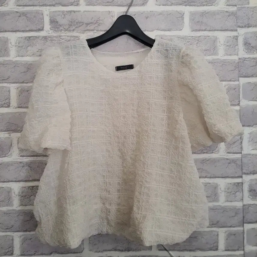 [BUNJANG] Double J Cloud Blouse / Double J 연베이지 구름블라우스/알뜰한여우