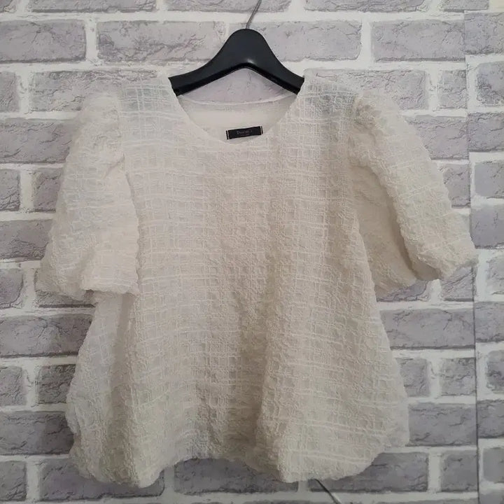 [BUNJANG] Double J Cloud Blouse / Double J 연베이지 구름블라우스/알뜰한여우