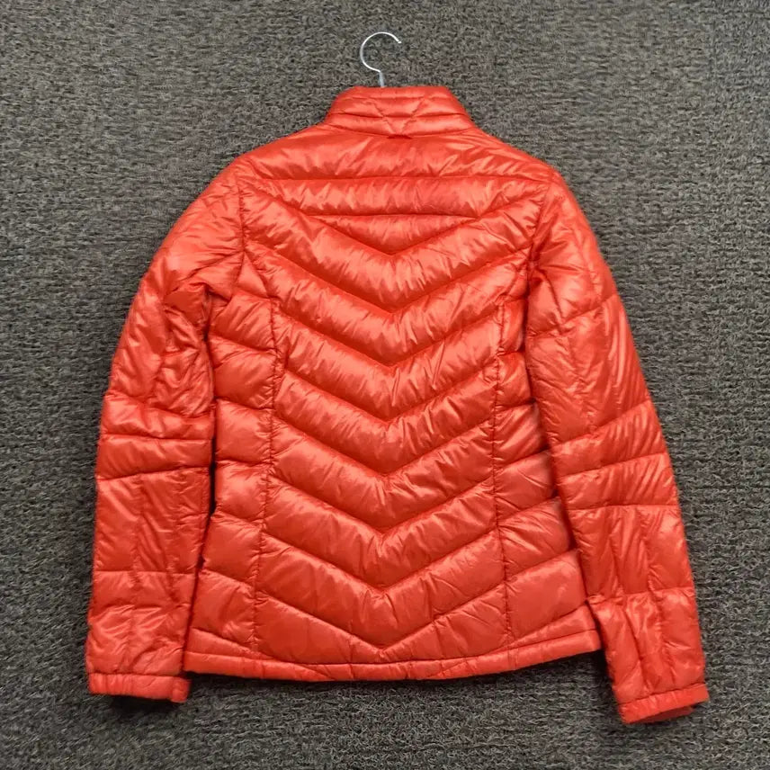 [BUNJANG] Montbell Embroidered Logo Wind Orange Quilting Lightweight Padded Jacket / 몽벨 자수로고 윈드 오렌지 퀼팅 경량 패딩