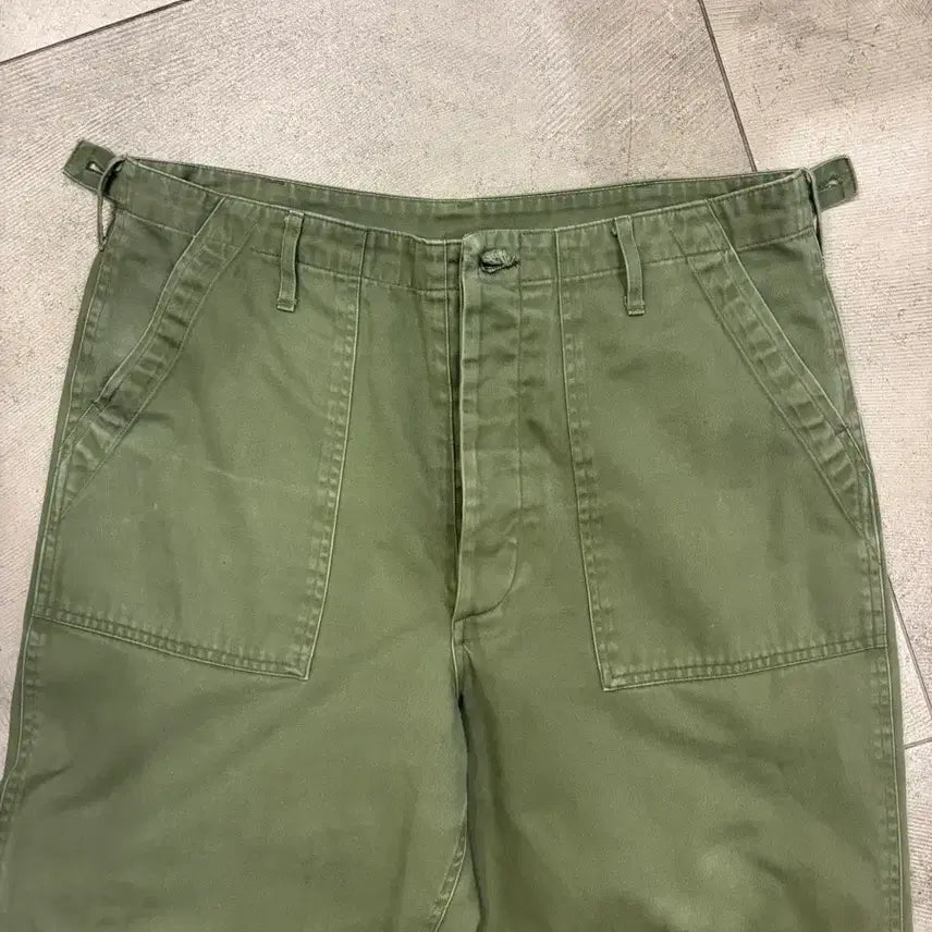 [SOLD OUT] us army og-107 fatigue pants 전기형 medium