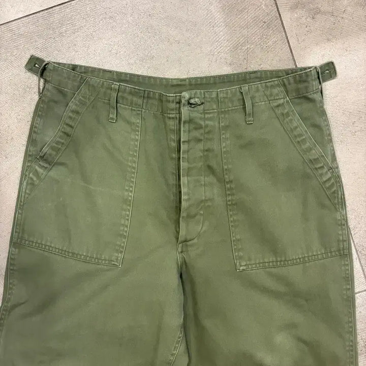 [SOLD OUT] us army og-107 fatigue pants 전기형 medium