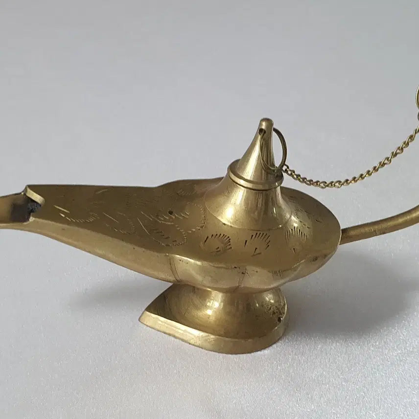 [BUNJANG] Antique Aladdin Bronze Genie Lamp Prop / 엔틱 알라딘 브론즈 요술 램프형 소품