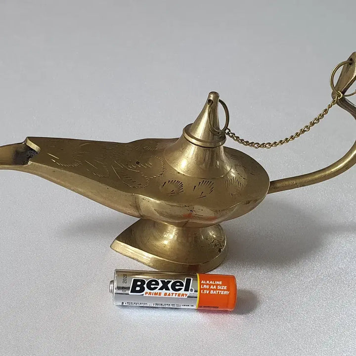 [BUNJANG] Antique Aladdin Bronze Genie Lamp Prop / 엔틱 알라딘 브론즈 요술 램프형 소품
