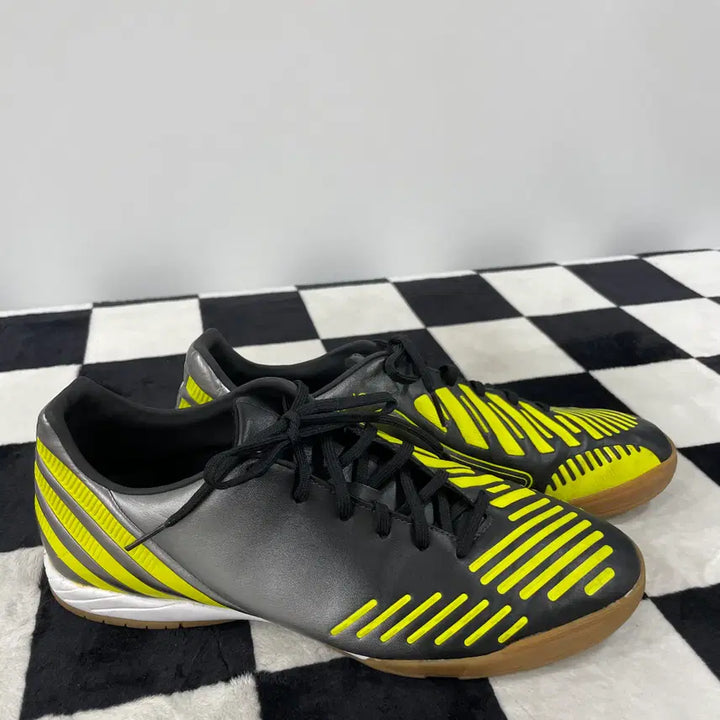 [BUNJANG] Adidas Predator Absolado Resell Zone Soccer Shoes 280mm / 566) 아디다스 프레데터 앱솔라도 리셀존 축구화 280mm