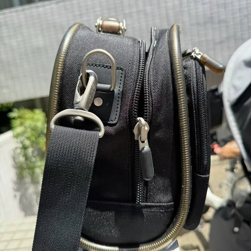 [BUNJANG] Vintage Mandarina Duck Shoulder Bag (ACE License) / 빈티지 만다리나덕 숄더백 ACE사 라이선스 제조