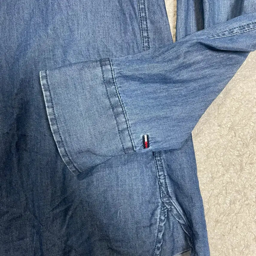 [BUNJANG] Tommy Hilfiger Denim Shirt / 타미힐피거 데님 셔츠 남방 s