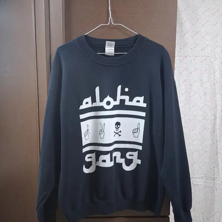 [BUNJANG] Gildan Black Sweatshirt L / GILDAN  블랙 맨투맨 티셔츠(L)