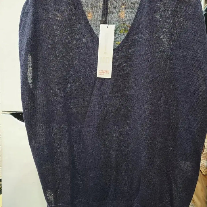 [BUNJANG] G Studio V-Neck Knit Navy / g studios 브이넥 니트 네이비 66 미착용