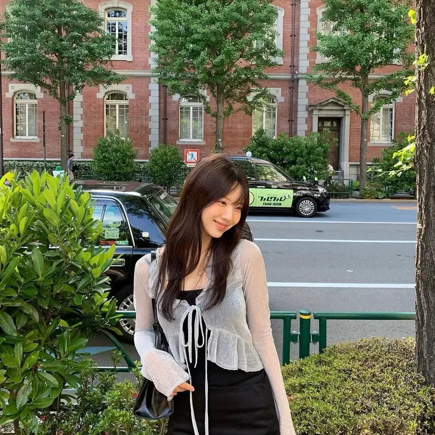 [BUNJANG] Shine Frill Cardigan / 풀풀풀 샤인 프릴 가디건