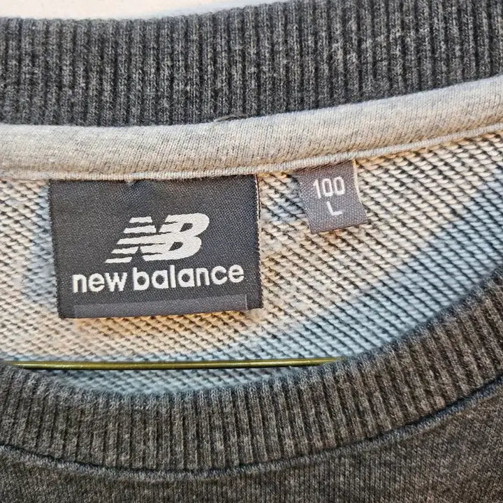 [BUNJANG] New Balance Fleece Sweatshirt - Gray (Size 100) / <만원빈티지>뉴발란스 기모 맨투맨 티셔츠 회색 100