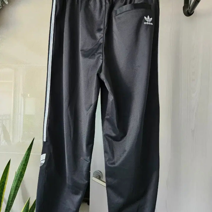 [SOLD OUT] 아디다스 삼선 트레이닝  바지 블랙(XL)