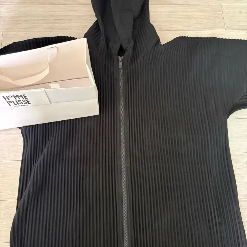 [BUNJANG] Homme Plissé Black Hooded Zip-up Size 3 / 옴므플리세 블랙 후드집업 사이즈3