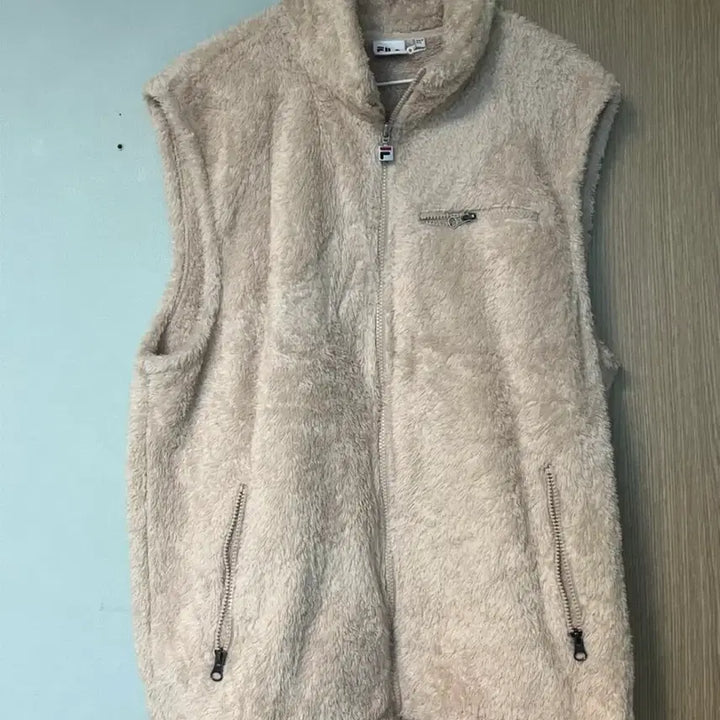 [BUNJANG] Fila Fleece Vest Beige / 휠라 뽀글이 플리스 조끼 베이지