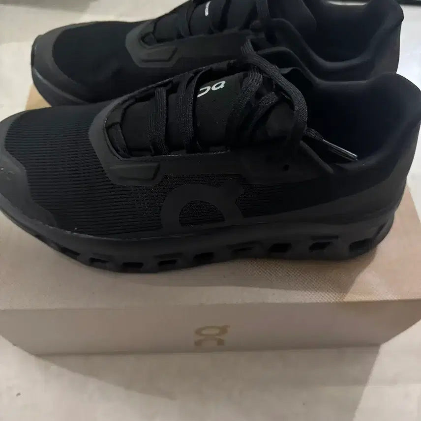 [SOLD OUT] 온 러닝 클라우드몬스터 보이드 블랙 280MM