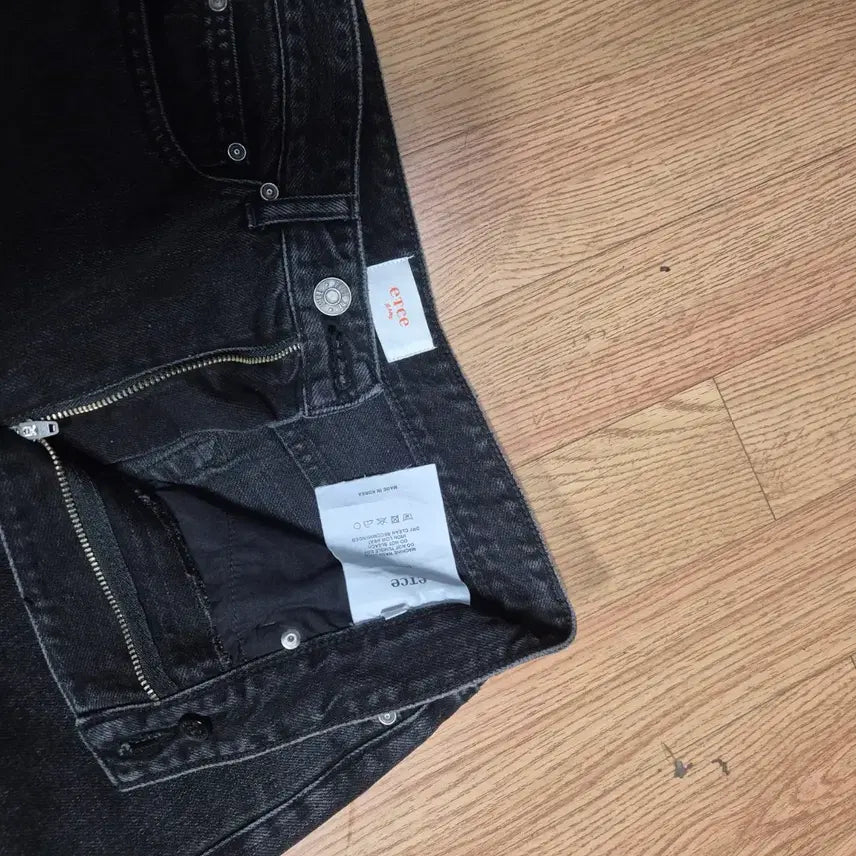 [BUNJANG] Etce Black Denim Straight Fit Pants / etce 블랙 데님 팬츠 일자핏